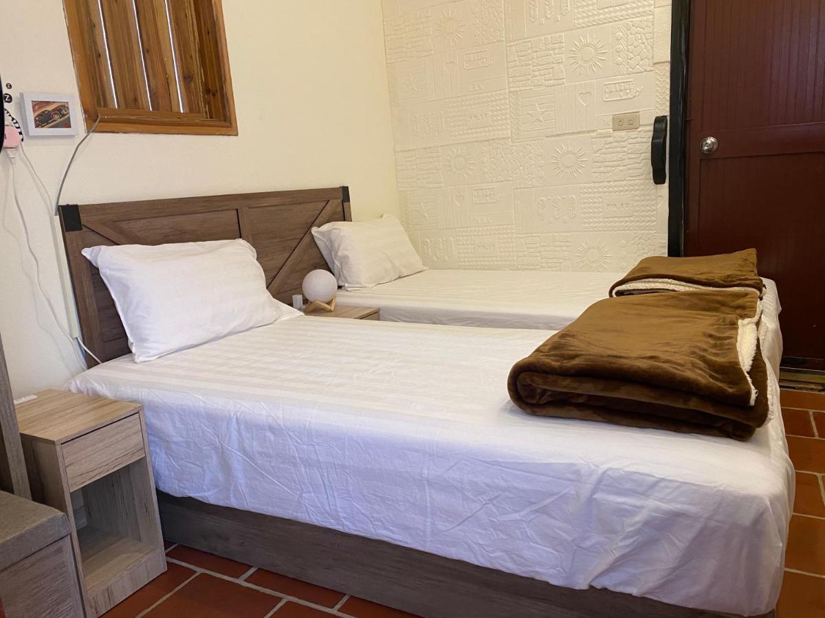 Relaxing Inn Backpackers Warehouse Jinning Buitenkant foto